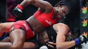 Claressa Shields vs Danielle Perkins boxing fight: Shields wins heavyweight women's title