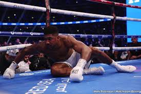 Anthony Joshua urged to turn down fight with ‘most avoided heavyweight’ despite done deal